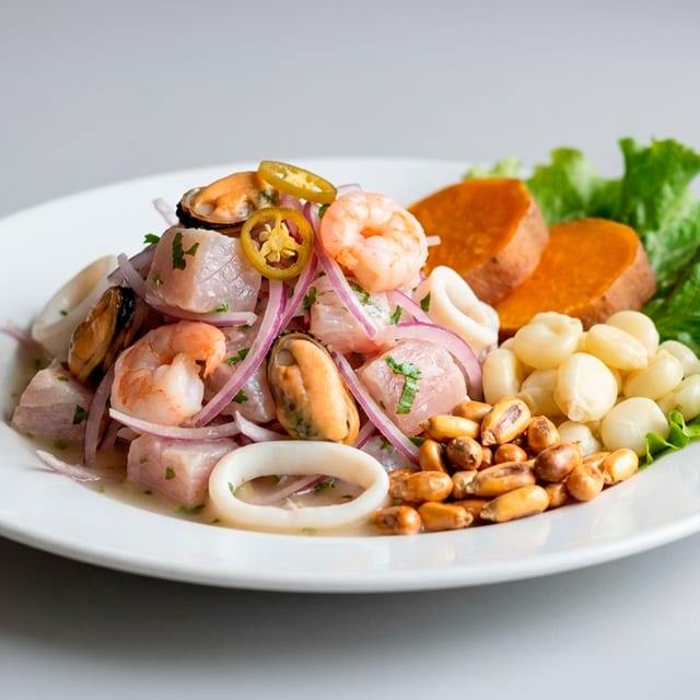 Ceviche Mixto.