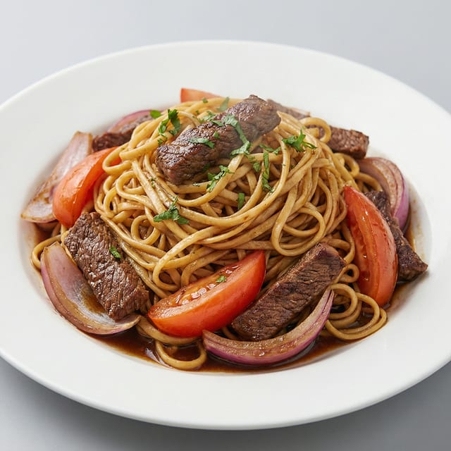 Tallarín Saltado de Carne.